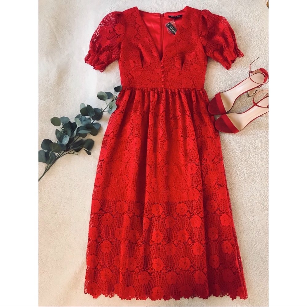 Gianni Bini Gabrielle Lace Midi Dress